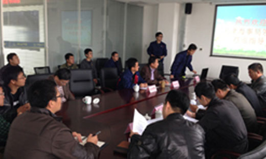 華海副總經(jīng)理郭建偉陪同天津海事局領(lǐng)導(dǎo)驗收